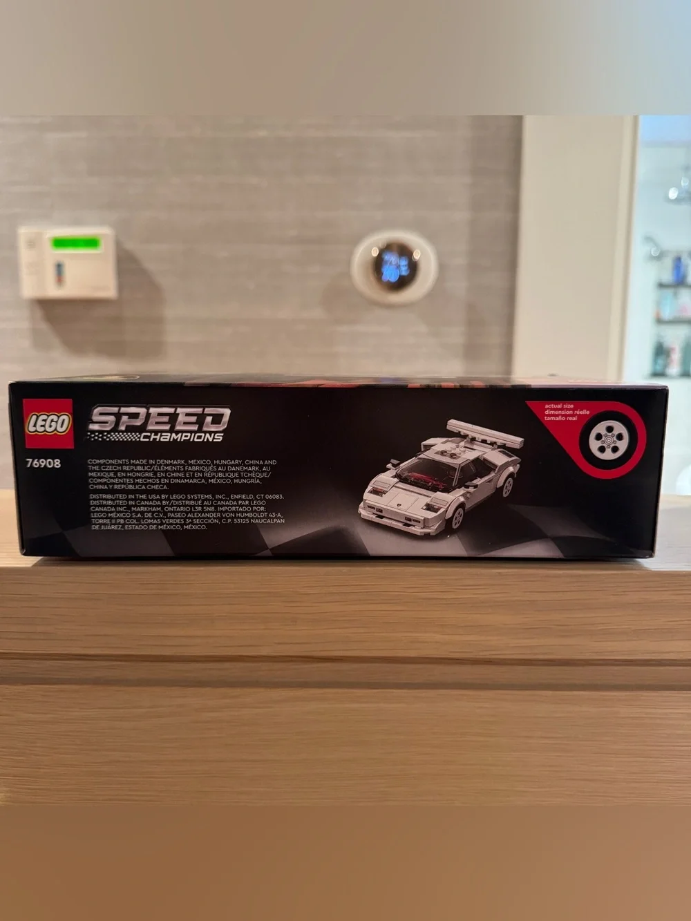 Brand New Lego Speed Champions Lamborghini Countach Car Building Set